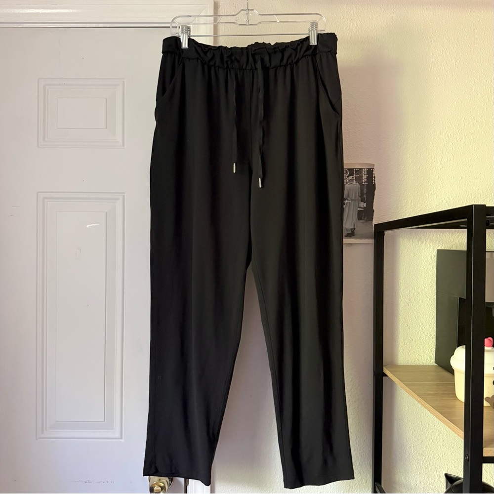 lululemon athletica Black Cropped Jogger Pants